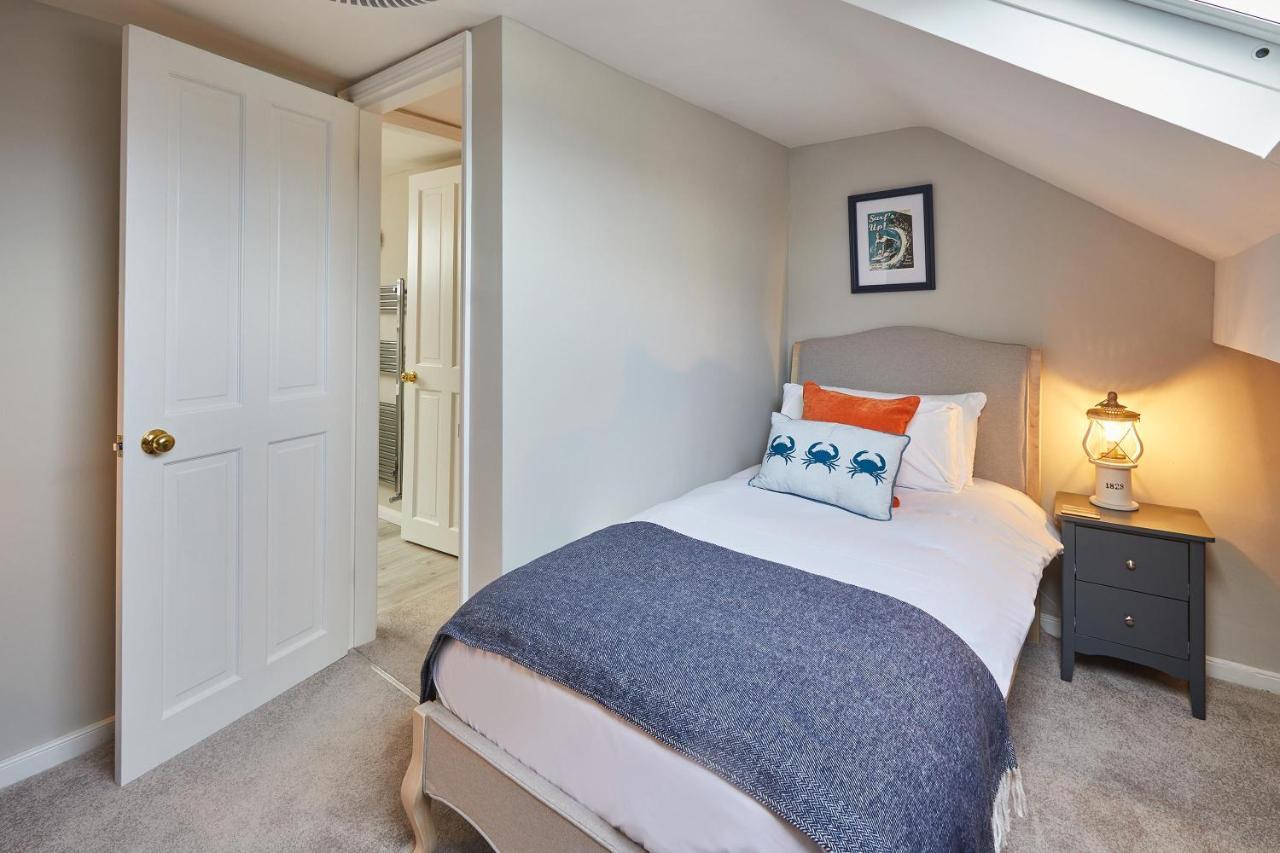 Host & Stay - Ebb Tide Whitby Ngoại thất bức ảnh
